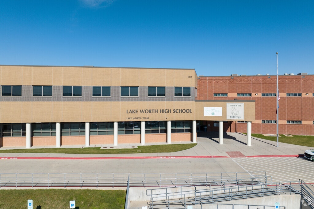 Lake Worth High School, Lake Worth TX Rankings & Reviews