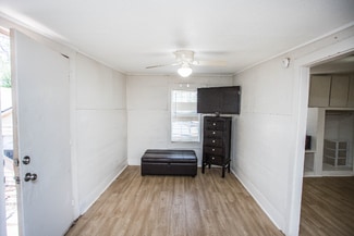 2411 21st St Unit 2411 21st Apt. A., Lubbock, TX 79411