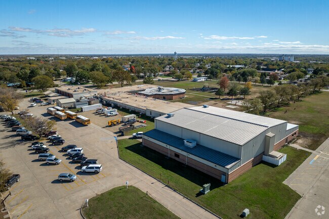 Beloit Elementary School earns a B- on Nice.