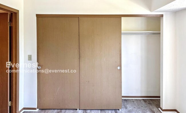 2705 Greystone Dr unit D, Columbus, OH 43220 - photo 6