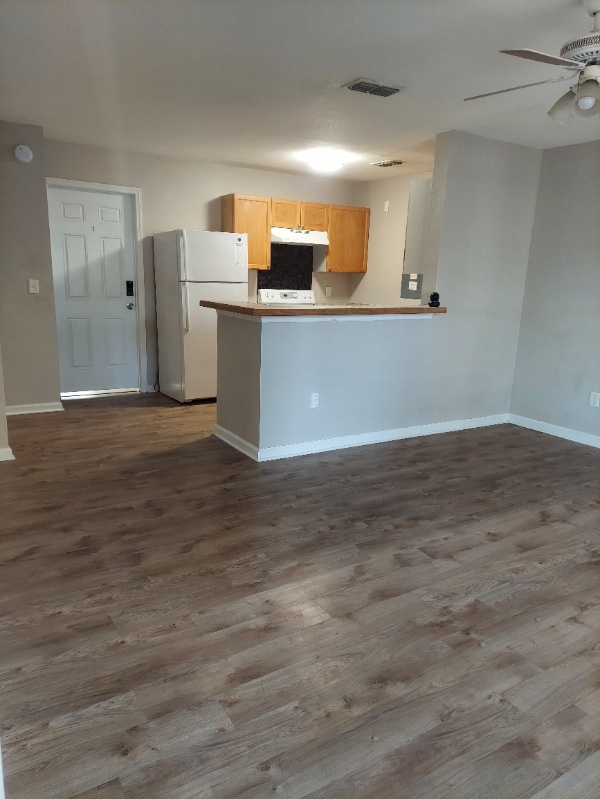 1329 Nylic St, Tallahassee, FL 32304 - photo 2