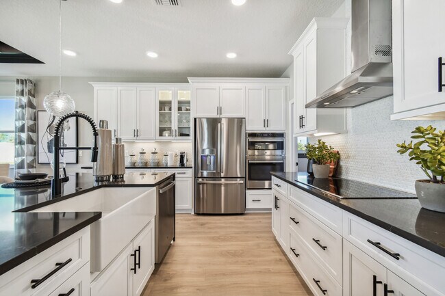 5950 Newberry Pines Ave unit 36497024, Wesley Chapel, FL 33545 - photo 7