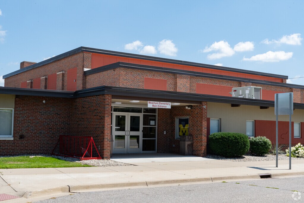 Kirk Elementary School building in Clio.