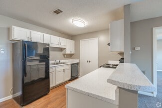 7101 Tulane Rd N, Horn Lake, MS 38637