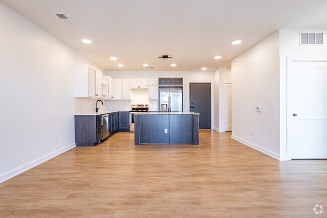 Dalmore Apartments, Omaha, NE 68130 - photo 2