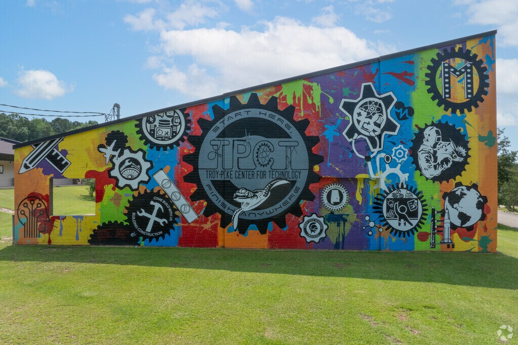 Explore the outstanding opportunities at the Troy Pike Center for Technology, where you can acquire a variety of skills that will enhance your future in Troy, Alabama.