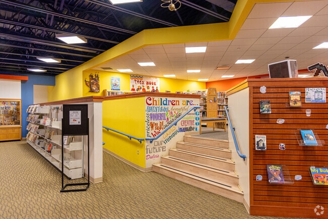 The Maring-Hunt Public Library is near by the South Central neighborhood for residents.