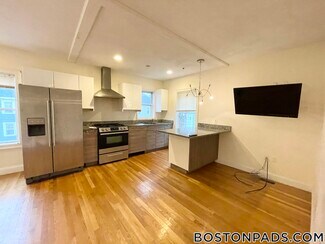 128 Hillside St Unit 2, Boston, MA 02120