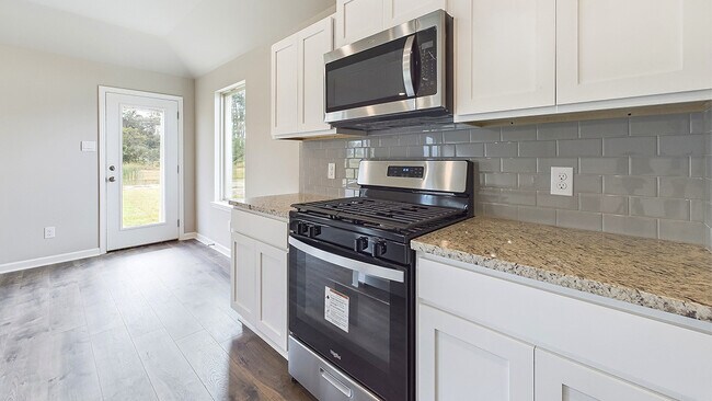 4016 Savannah Oaks Dr, Lake Charles, LA 70607 - photo 2