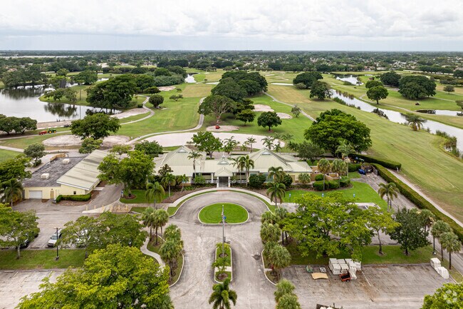 Southwinds Golf Course is a 6,000-yard public course located in Southwind Lakes.