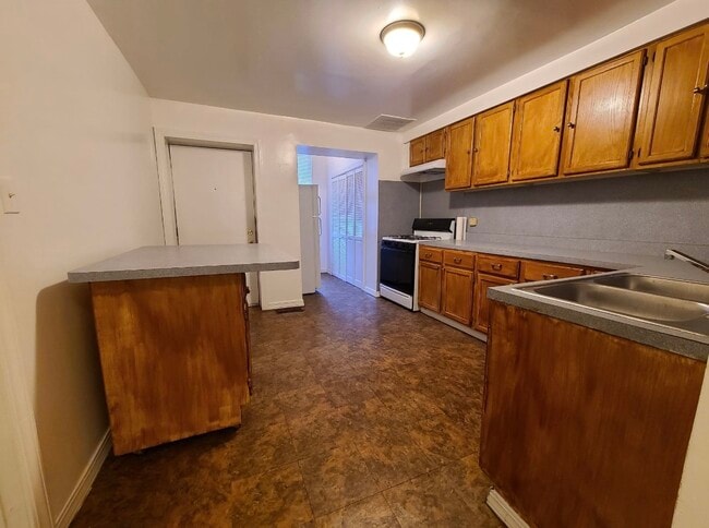 1235 N Artesian Ave unit 1, Chicago, IL 60622 - photo 3