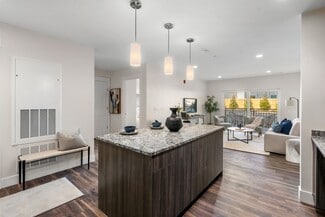 850 Falmouth Rd, Hyannis, MA 02601