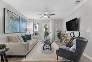 6105 Paddock Glen Dr, Tampa, FL 33634