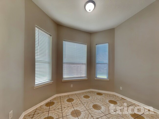 10834 Golden Sunshine Dr, Houston, TX 77064 - photo 4