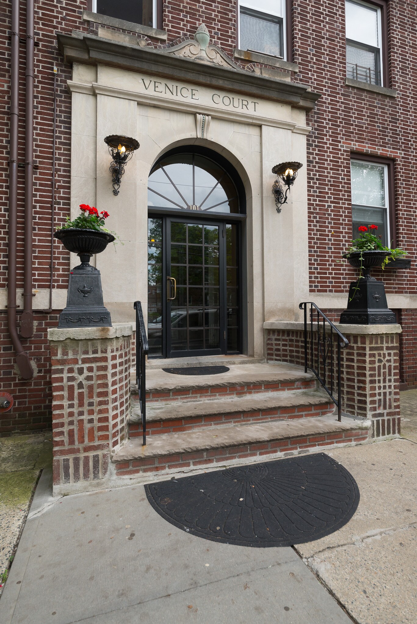 Venice Court, Ridgefield Park, NJ 07660 - photo 1