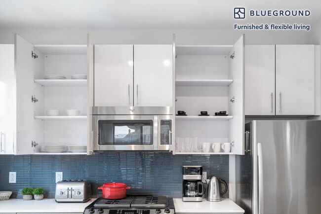 320 D St unit FL4-ID18, Boston, MA 02127 - photo 5