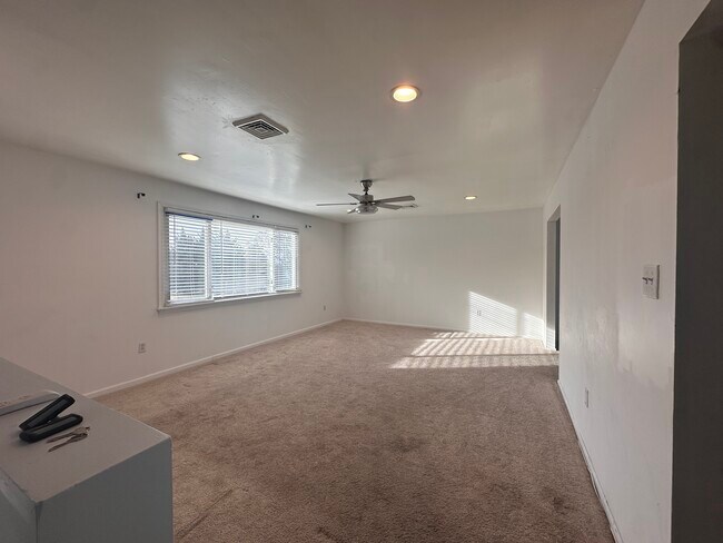 337 E 2nd St, Lansdale, PA 19446 - photo 6