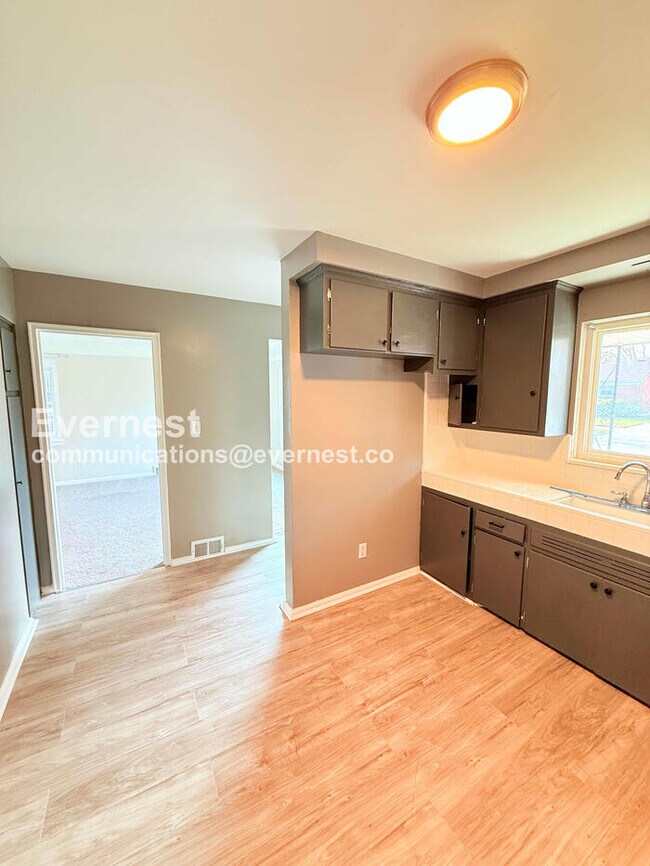 19908 Heyden St, Detroit, MI 48219 - photo 3