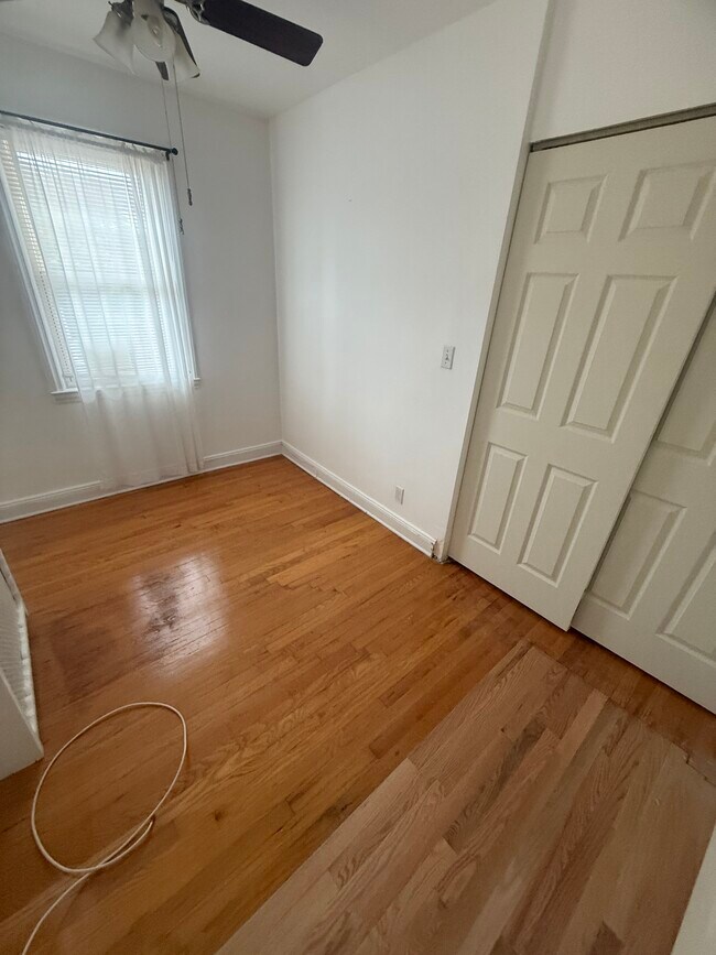 101 N Waldinger St, Valley Stream, NY 11580 - photo 7