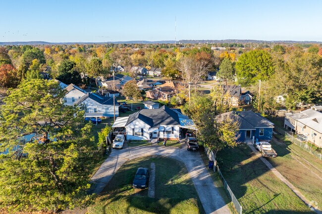 Sunnymede homes are known for their larger yards.