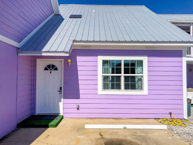 5218 Beach Dr unit ID1354903P, Panama City, FL 32408 - photo 6