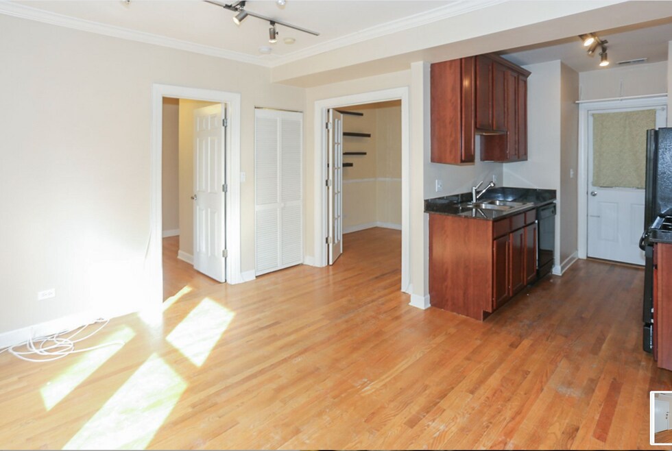 644 W Roscoe St unit 628-1N, Chicago, IL 60657 - photo 1