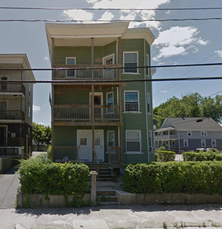 511 Elm St unit 2F, Woonsocket, RI 02895 - photo 1