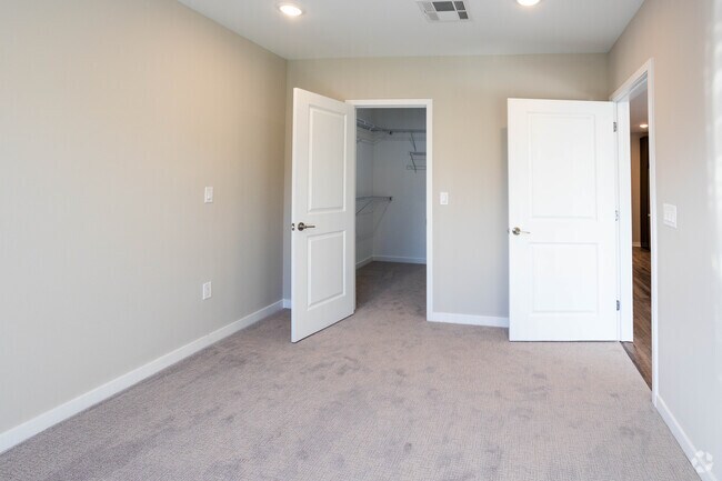 The View At Mine Hill, Mine Hill, NJ 07803 - photo 5