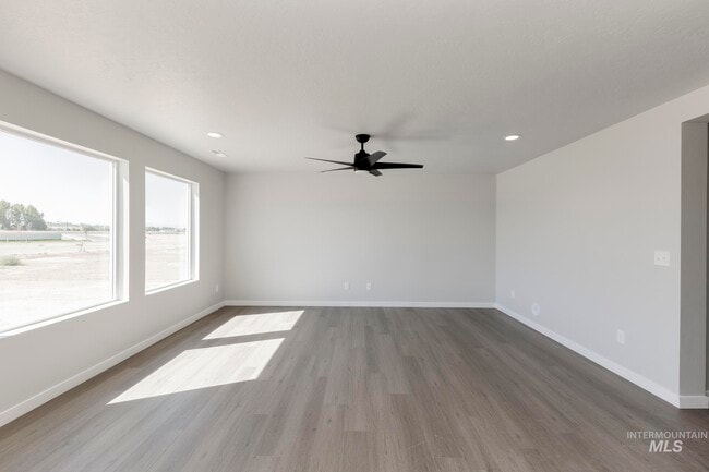 1092 Ellis River Ave, Middleton, ID 83644 - photo 3