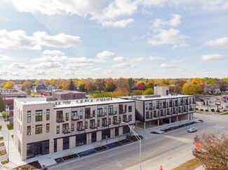 200 W 1st St, Cedar Falls, IA 50613