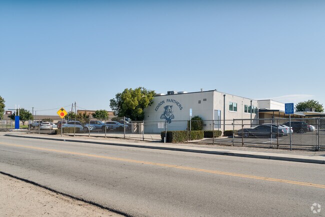 Edison Middle School, Home of the Panthers is home to the local pre-teens in Edison.