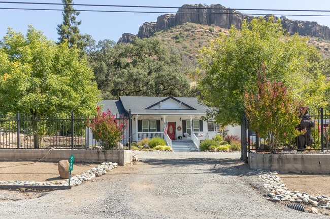 Craftsman and bungalow style homes are common in Paradise, CA.