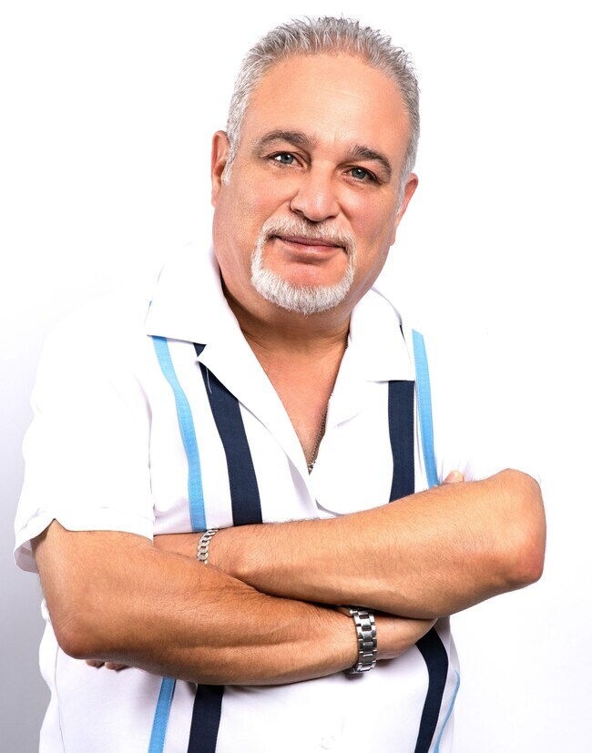 Carlos Ruiz
