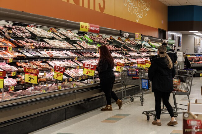 Gateway residents enjoy shopping at Kroger for groceries.