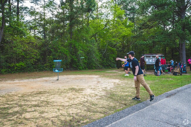 Pine Grove residents who enjoy Disc Golf will like how close they are to a couple of courses/