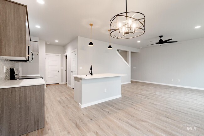 239 Caribou Ct, Horseshoe Bend, ID 83629 - photo 3