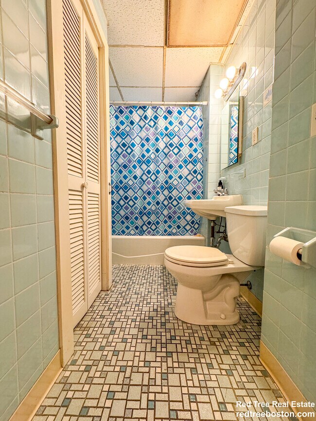 222 Fellsway W, Medford, MA 02155 - photo 6