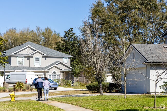 New developments offer you comfortable quiet living in Kings.