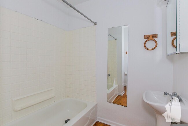 2315 N Southport Ave unit 3F, Chicago, IL 60614 - photo 7