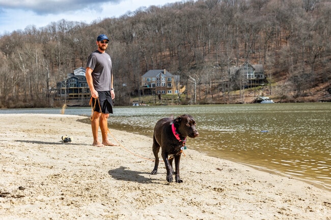 Discover Linganore's scenic lake access and man-made beaches for outdoor enthusiasts.