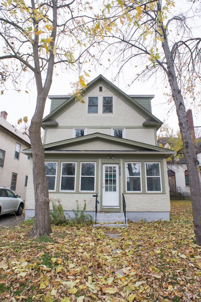 1031 14th Ave SE, Minneapolis, MN 55414