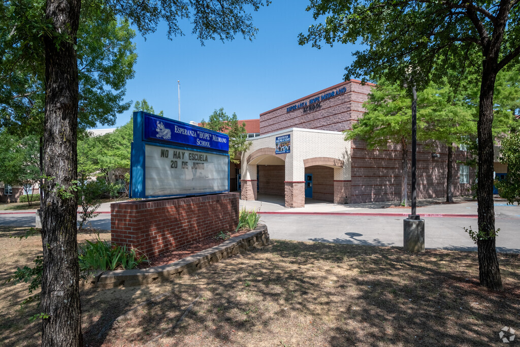 Esperanza Medrano Elementary School, Dallas TX Rankings & Reviews ...