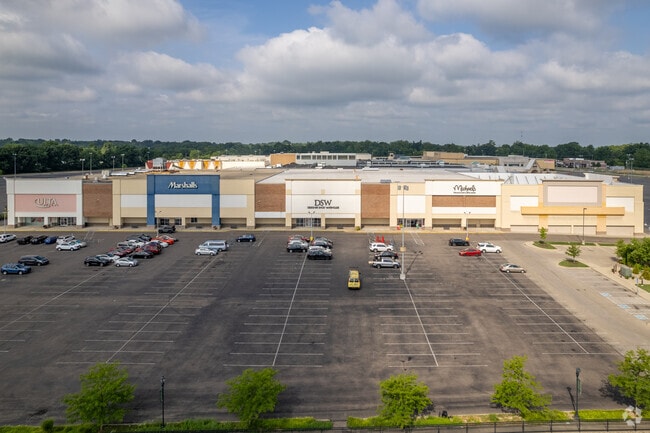 Northgate Mall near Northbrook offers department stores, dining, and a movie theater.