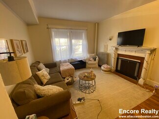 142 Wood Ave Unit 2, Boston, MA 02136