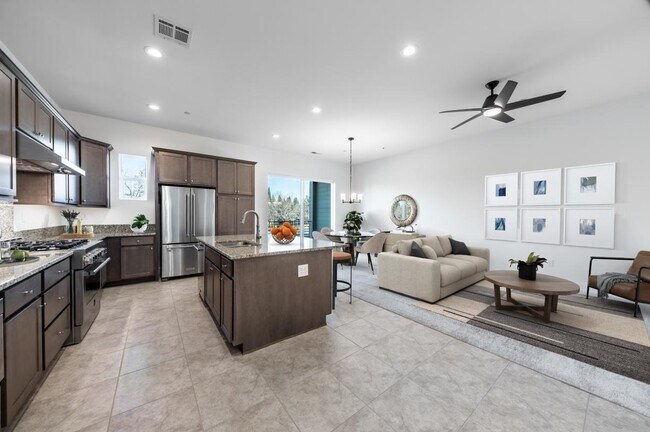 1545 Golf Club Dr unit 36358216, Reno, NV 89519 - photo 3