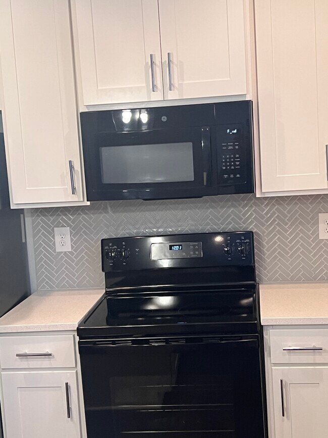 108 Auburn Gate Ln, Auburn, GA 30011 - photo 5