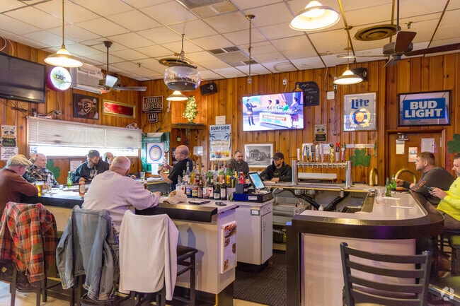 Slocum's Bowling, Bar, and Grille in Parkway Village offers great food and entertainment.