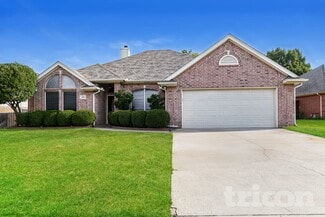 709 W Park Dr, Keller, TX 76248