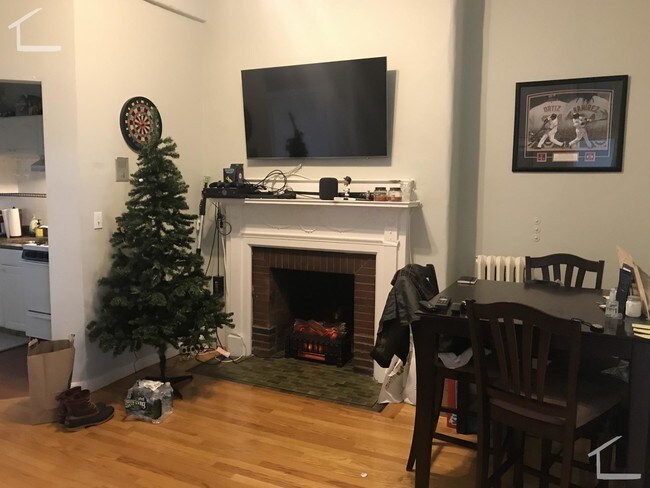 43 Bay State Rd unit 1R, Boston, MA 02215 - photo 7