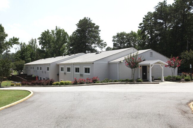 Lockheed Square Apartments, Marietta, GA 30060 - photo 3